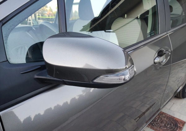Toyota Yaris cena 49900 przebieg: 134000, rok produkcji 2020 z Trzebinia małe 781